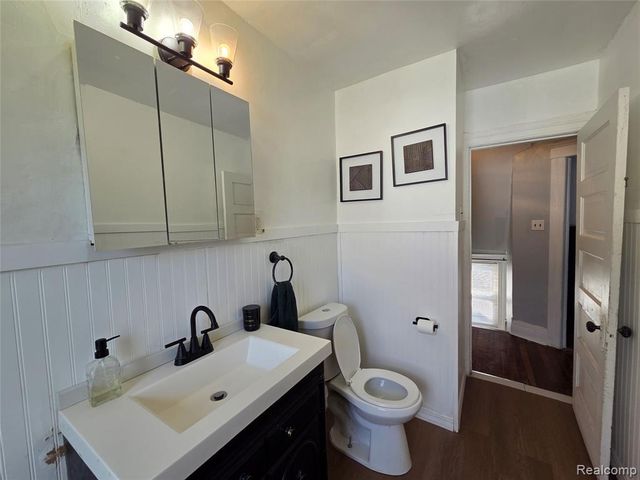 202 Connecticut Street, Highland Park, MI 48203