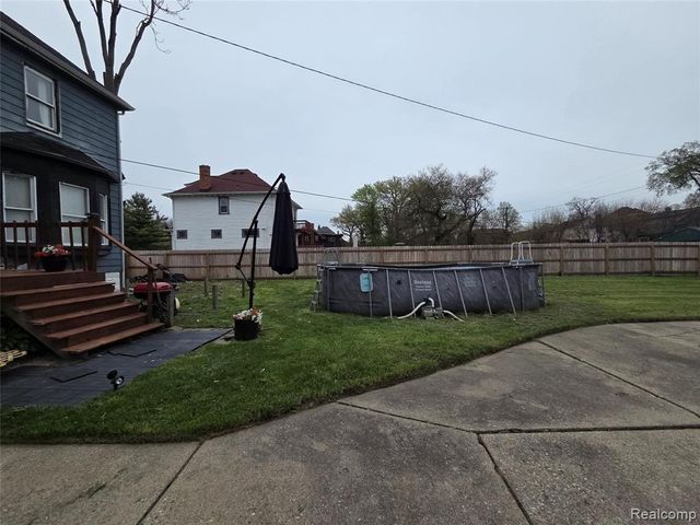 202 Connecticut Street, Highland Park, MI 48203