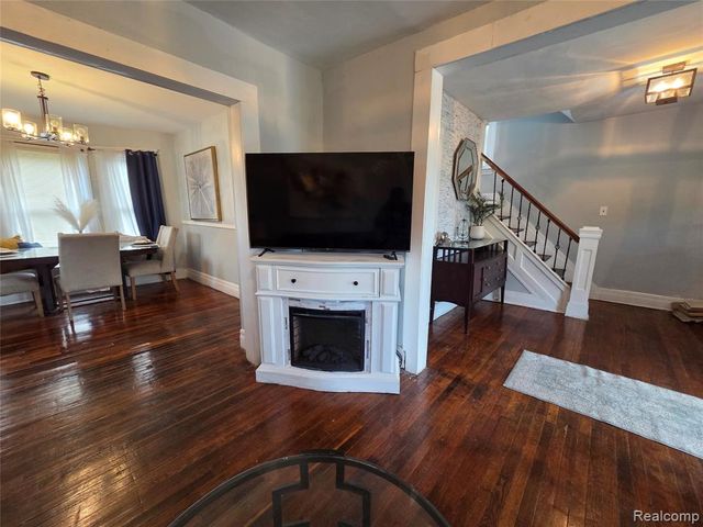 202 Connecticut Street, Highland Park, MI 48203