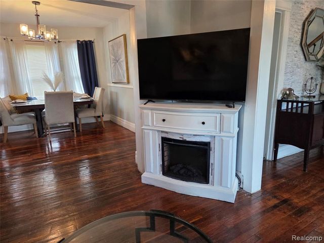 202 Connecticut Street, Highland Park, MI 48203
