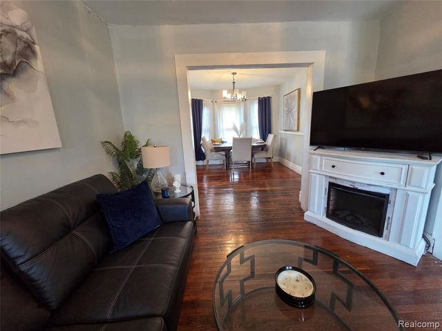 202 Connecticut Street, Highland Park, MI 48203