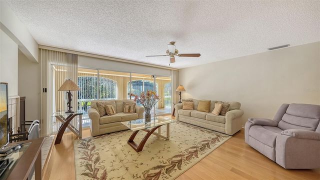 5521 CHANTECLAIRE 21, Sarasota, FL 34235