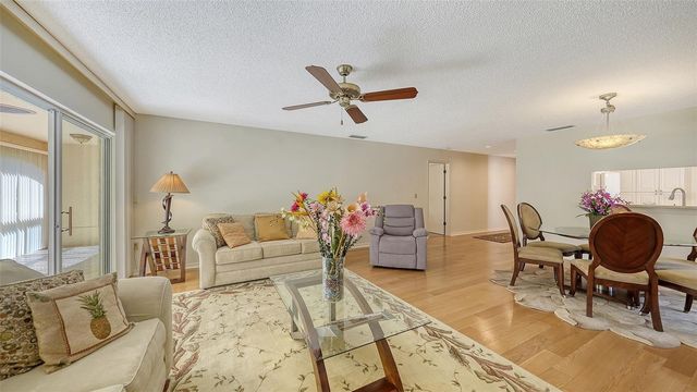 5521 CHANTECLAIRE 21, Sarasota, FL 34235