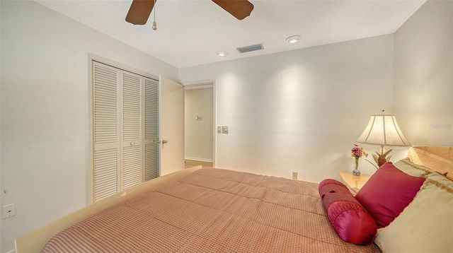 5521 CHANTECLAIRE 21, Sarasota, FL 34235