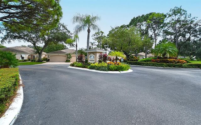 5521 CHANTECLAIRE 21, Sarasota, FL 34235