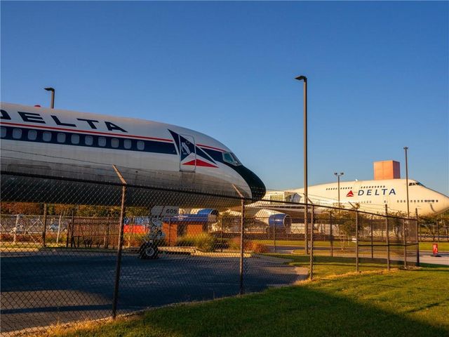 3311 Stillwood Drive, Atlanta, GA 30354