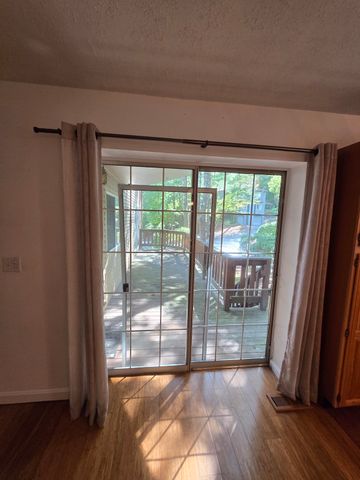 54 Voyagers Ln 54, Ashland, MA 01721