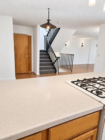 54 Voyagers Ln 54, Ashland, MA 01721