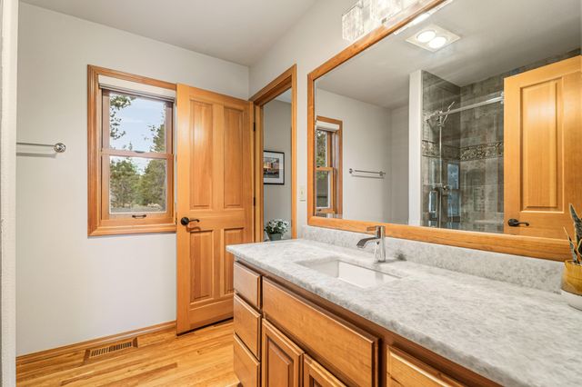 57692 Vine Maple Lane 17, Sunriver, OR 97707