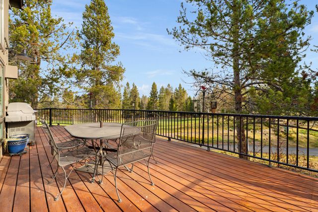 57692 Vine Maple Lane 17, Sunriver, OR 97707