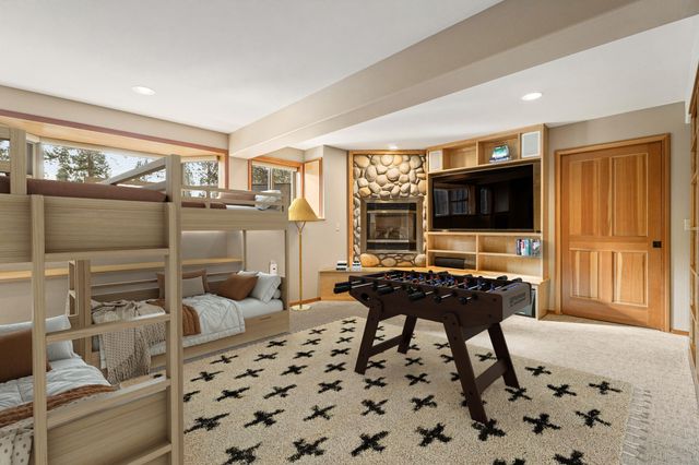 57692 Vine Maple Lane 17, Sunriver, OR 97707