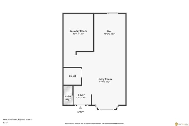 111 Summerset Circle, Papillion, NE 68133