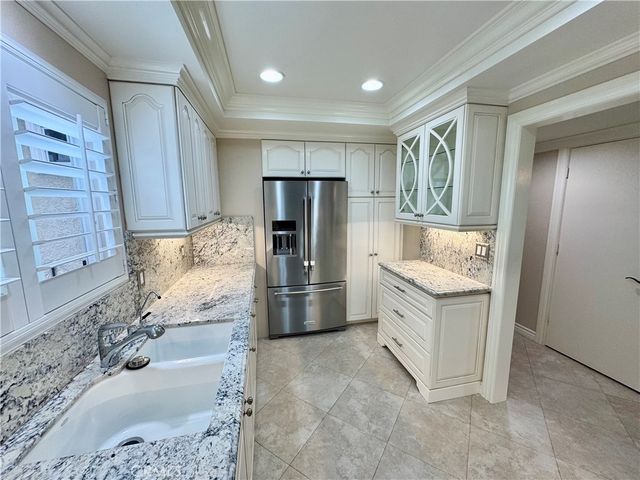 5510 Paseo Del Lago W 2B, Laguna Woods, CA 92637