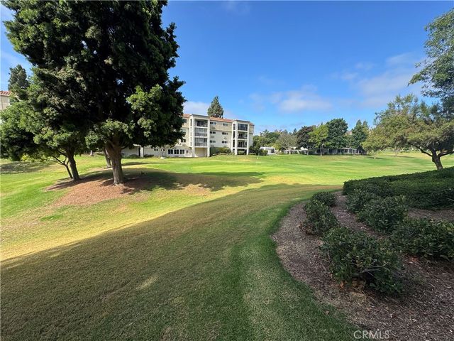 5510 Paseo Del Lago W 2B, Laguna Woods, CA 92637