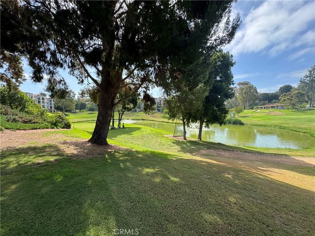5510 Paseo Del Lago W 2B, Laguna Woods, CA 92637