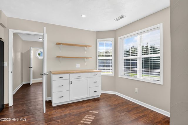 100 Carolina Road, Moyock, NC 27958