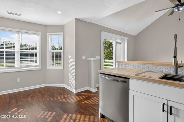 100 Carolina Road, Moyock, NC 27958