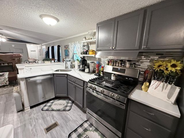 754 Ruby Lake Drive, Hiawassee, GA 30546
