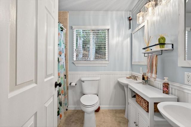 6870 Lakeview Drive, Salinas, CA 93907