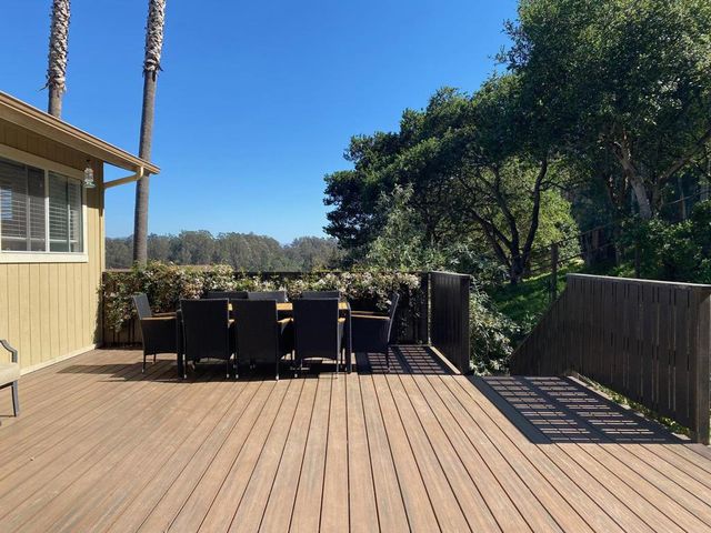 6870 Lakeview Drive, Salinas, CA 93907