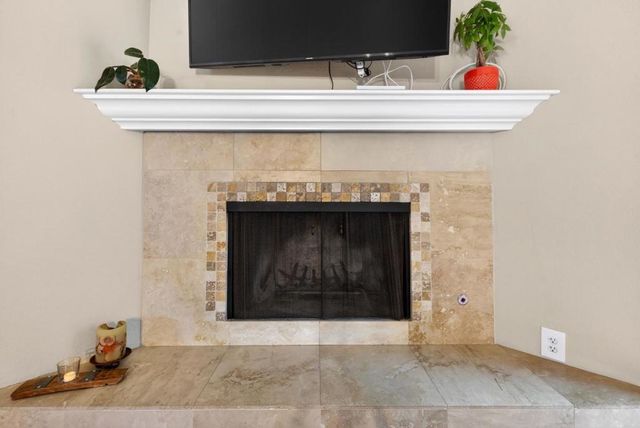 6870 Lakeview Drive, Salinas, CA 93907