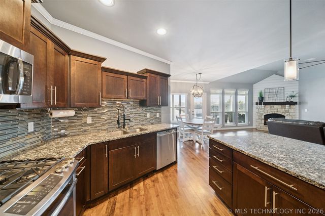 2101 W 117th Street, Jenks, OK 74037