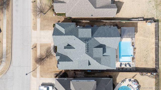 2101 W 117th Street, Jenks, OK 74037