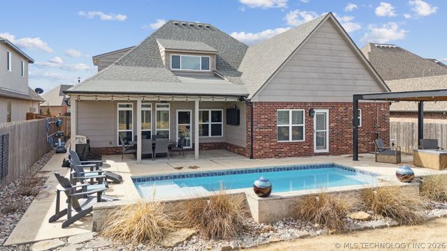 2101 W 117th Street, Jenks, OK 74037