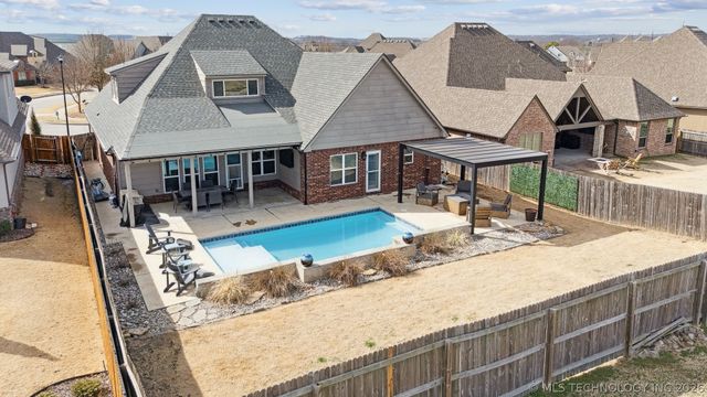 2101 W 117th Street, Jenks, OK 74037