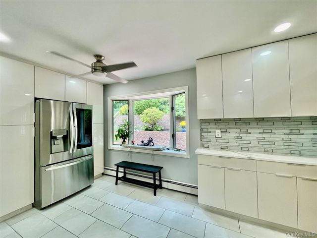 21 Noyes Lane, Huntington, NY 11743