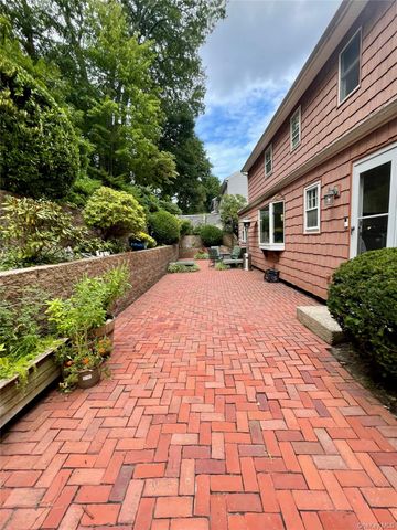21 Noyes Lane, Huntington, NY 11743