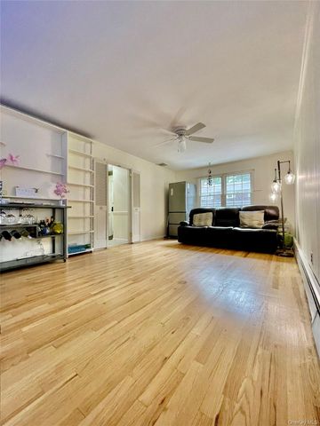 21 Noyes Lane, Huntington, NY 11743