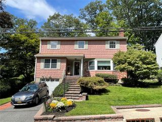 21 Noyes Lane, Huntington, NY 11743