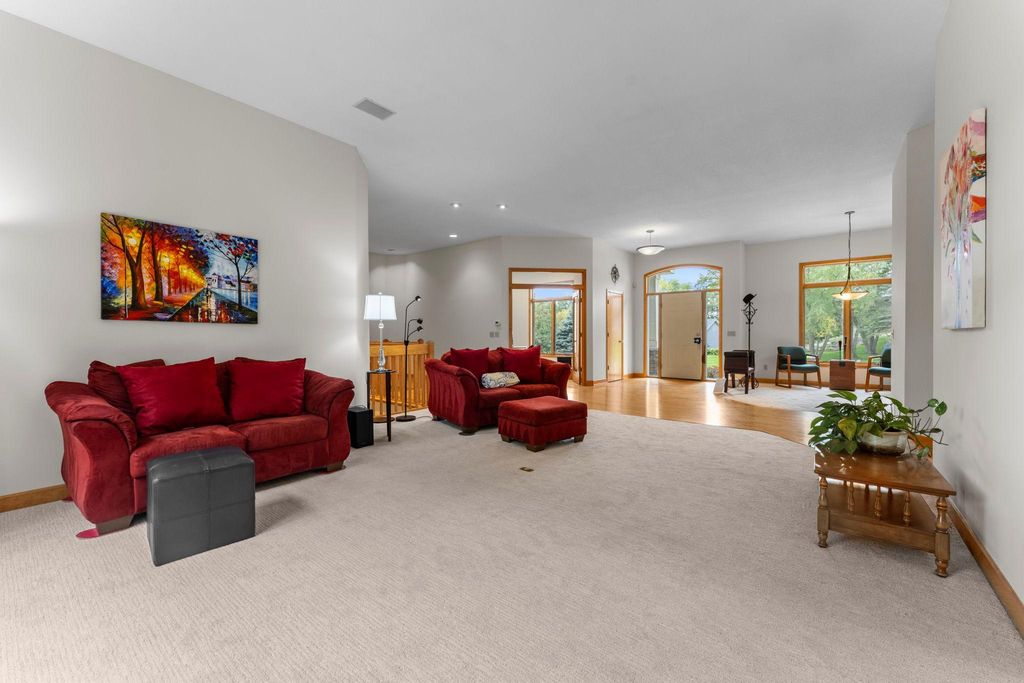18004 Jacquard Path, Lakeville, MN 55044 — photo 2