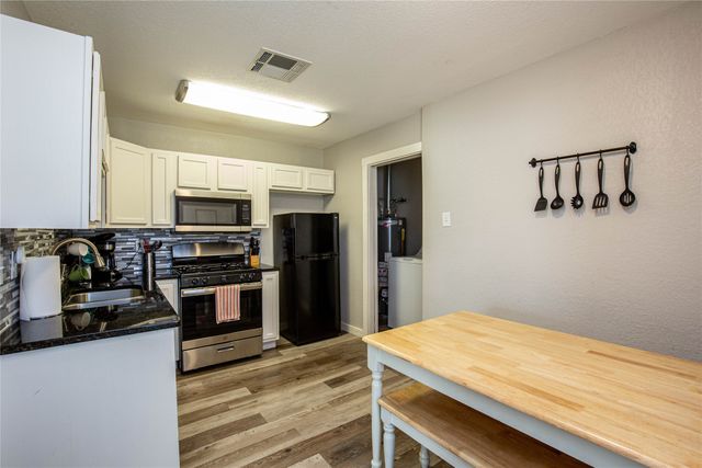 1108 N 28th Street, Waco, TX 76707