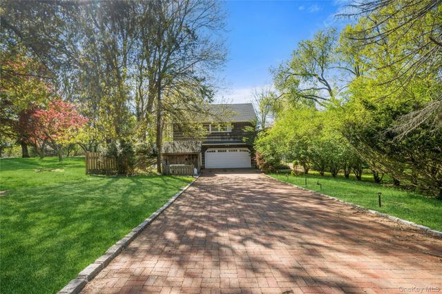 42 Senne Road, Northport, NY 11768