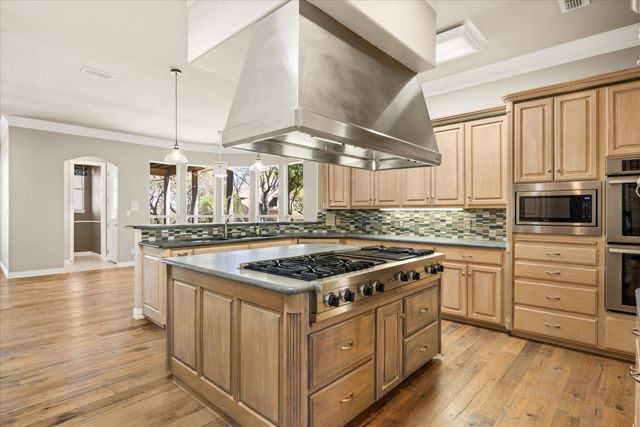 2306 Winton Terrace Court, Granbury, TX 76048