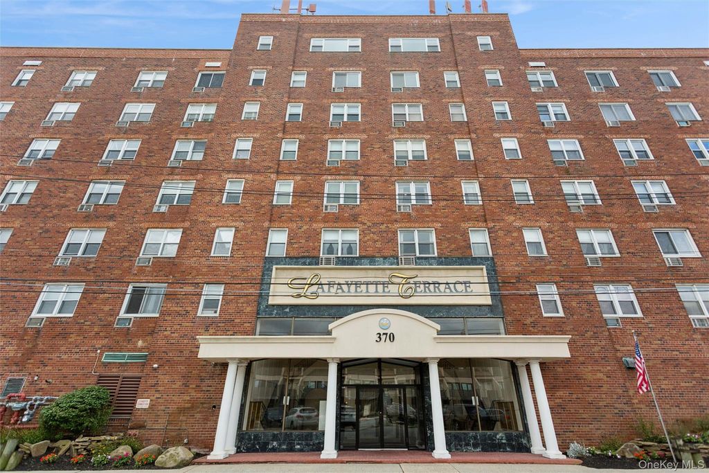370 W Broadway 2A, Long Beach, NY 11561 — exterior