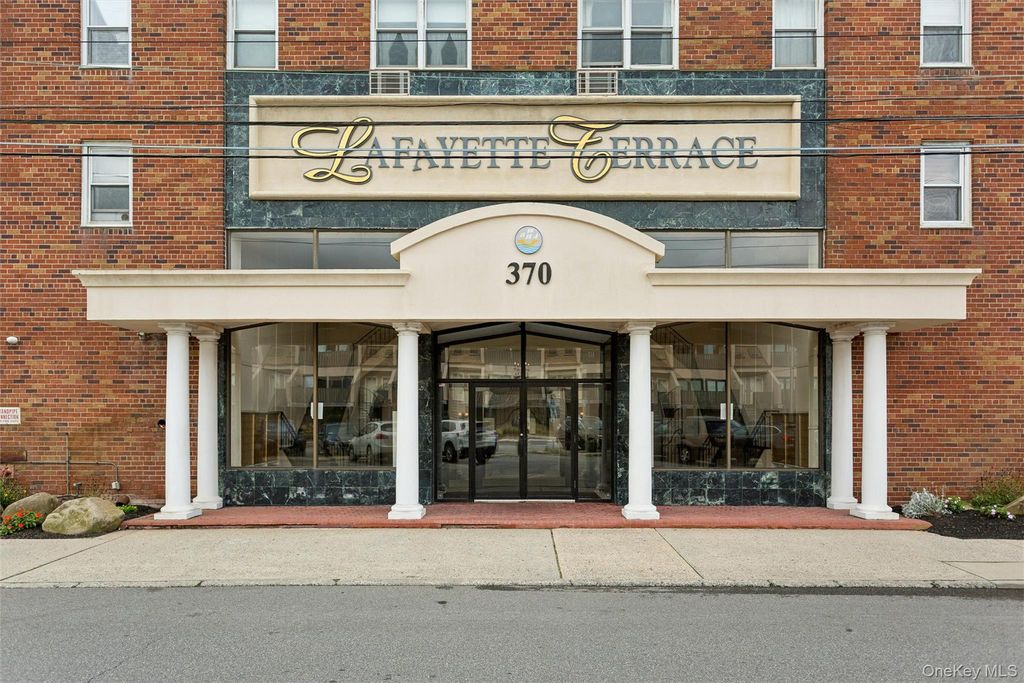 370 W Broadway 2A, Long Beach, NY 11561 — photo 2