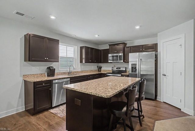 6976 Motley Landing DR, Gloucester, VA 23061