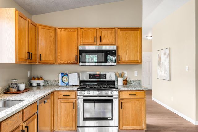 6419 Amberside Road NW, Albuquerque, NM 87120
