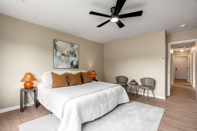6419 Amberside Road NW, Albuquerque, NM 87120