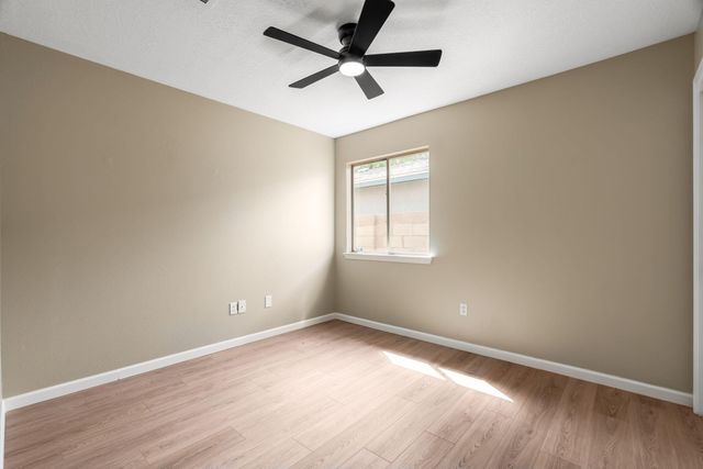 6419 Amberside Road NW, Albuquerque, NM 87120