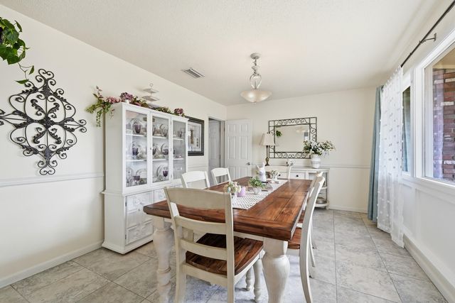 13 Japonica Lane, Shalimar, FL 32579