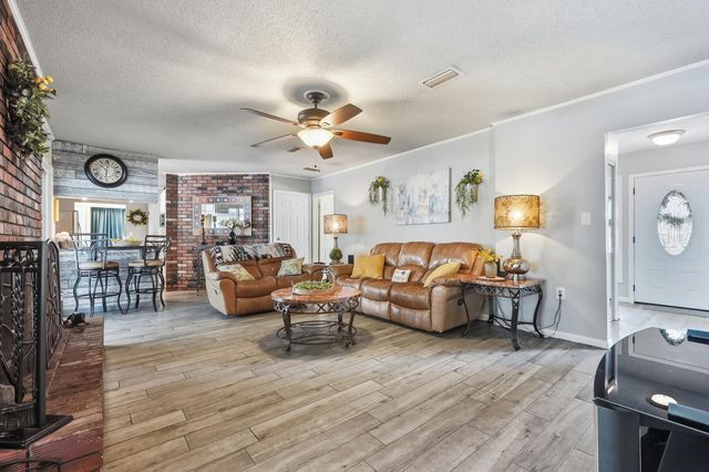 13 Japonica Lane, Shalimar, FL 32579