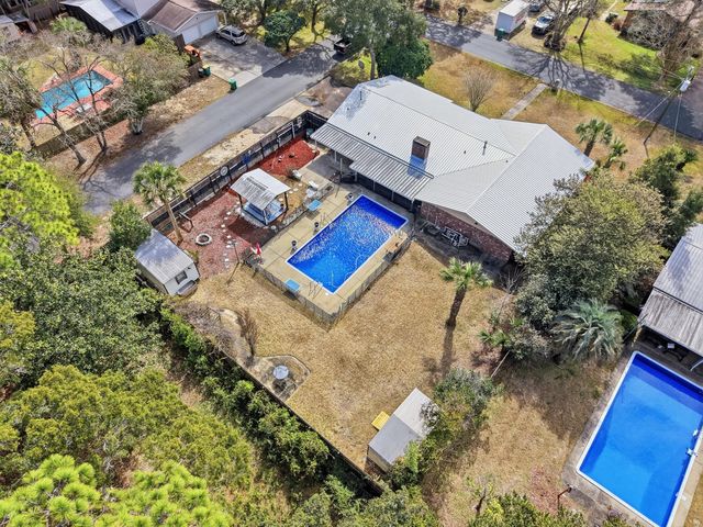 13 Japonica Lane, Shalimar, FL 32579