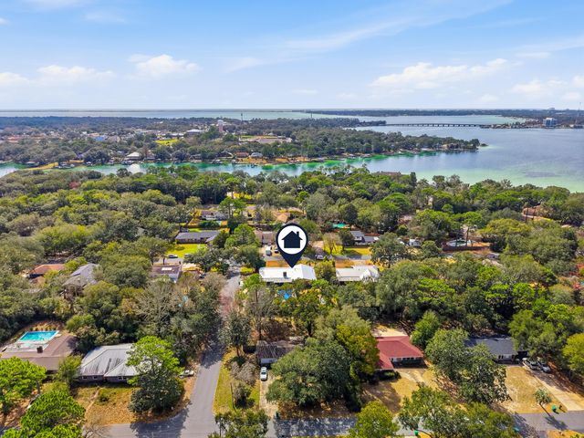 13 Japonica Lane, Shalimar, FL 32579