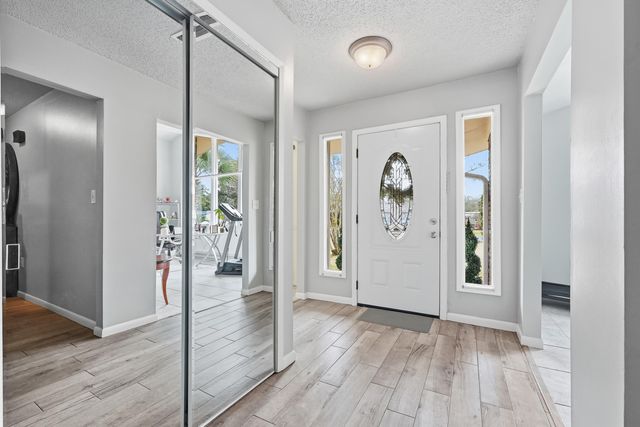 13 Japonica Lane, Shalimar, FL 32579