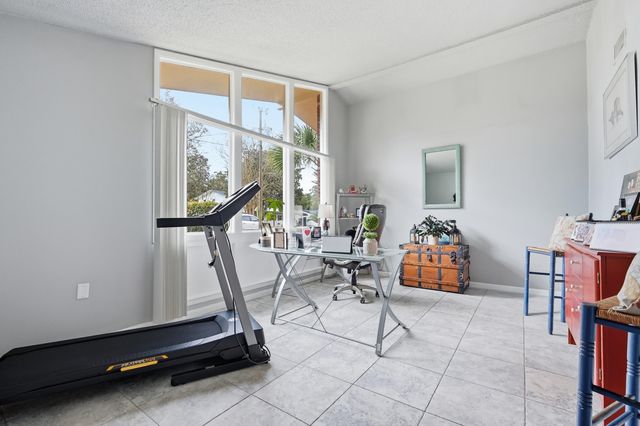 13 Japonica Lane, Shalimar, FL 32579