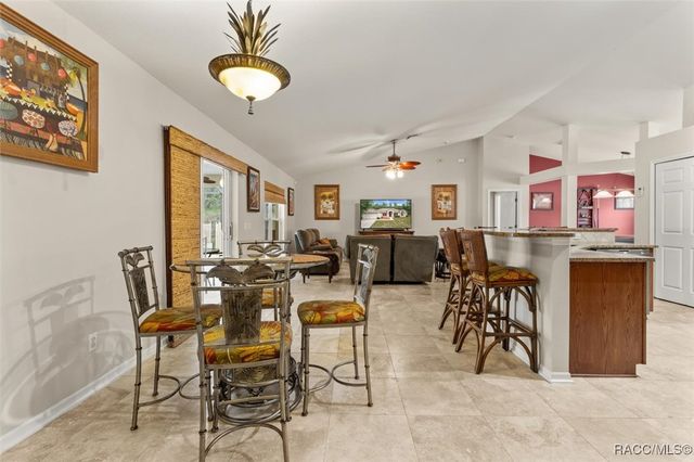 36 Fringetree Street, Homosassa, FL 34446